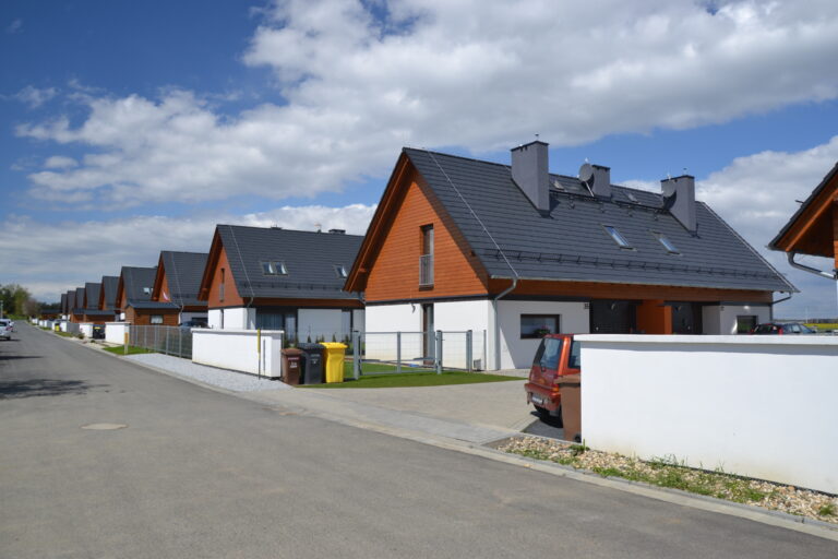 Osiedle domów jednorodzinnych w Mechnicach